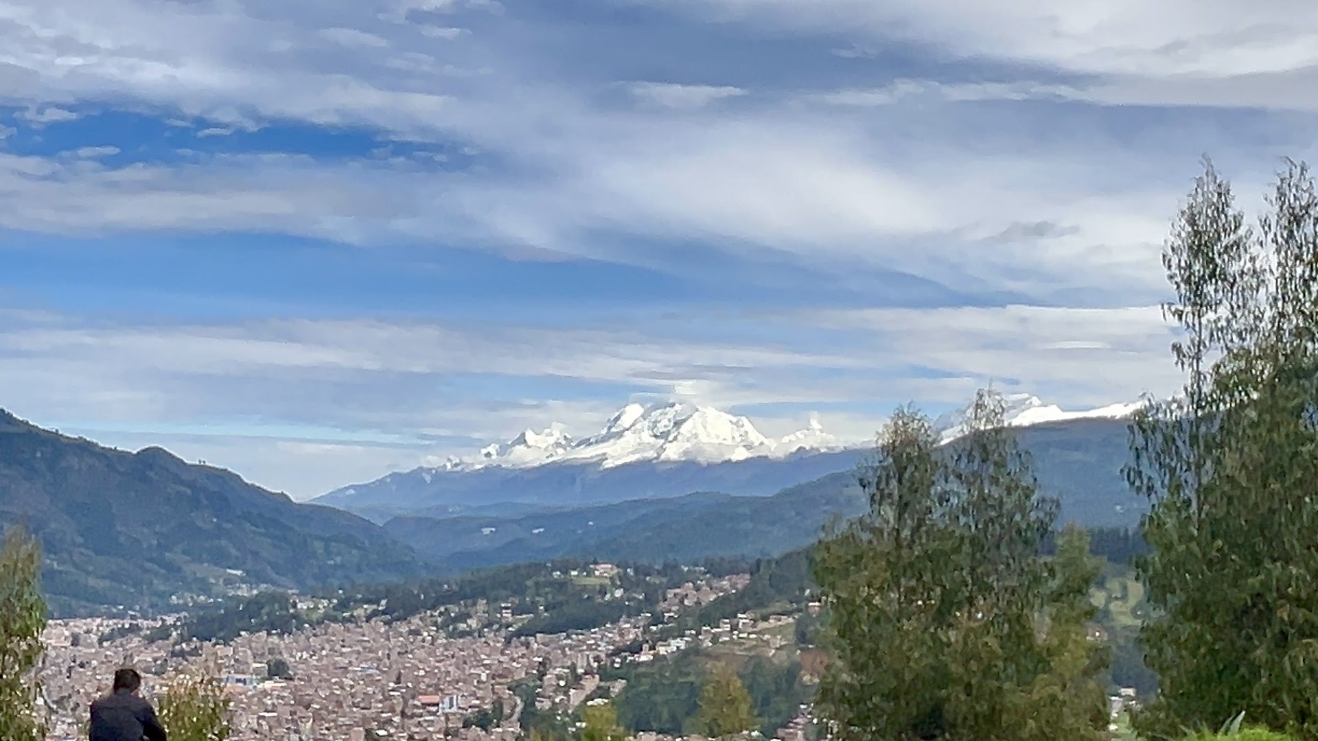 Vista de Huaraz y los nevados de la Cordillera Blanca desde Rataquenua