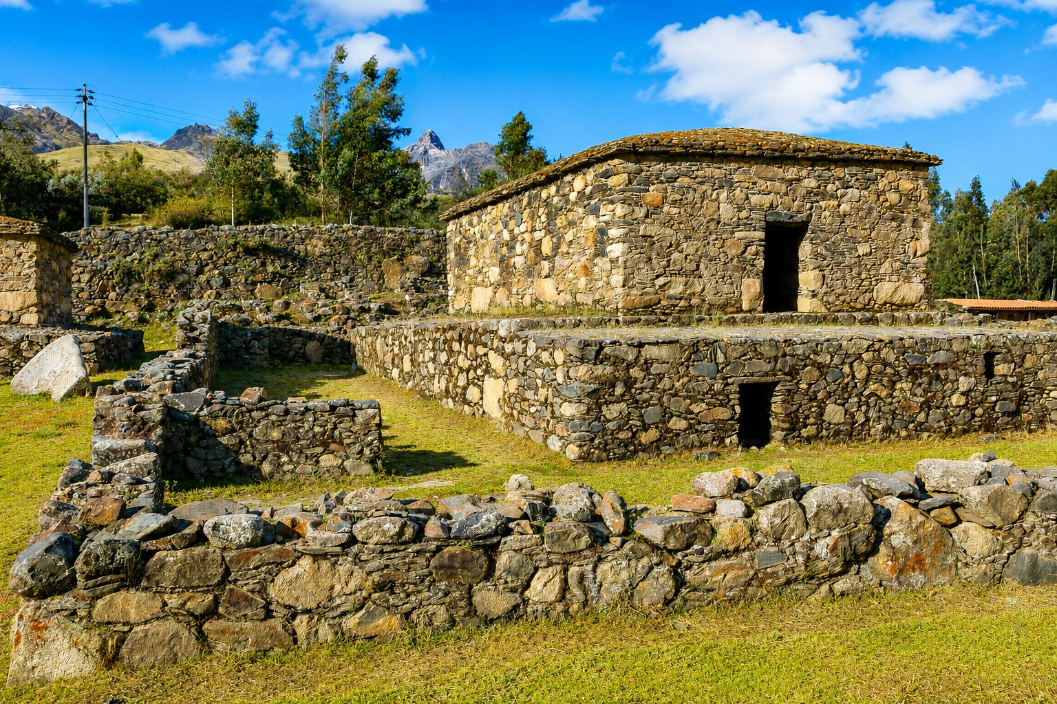 Stone mausoleum and archaeological enclosures at Willkawain